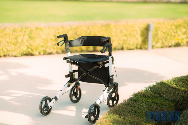 mobiakcare_0805492_003 Περιπατητήρας Rollator Αλουμινίου “WALKY”