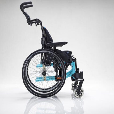 Παιδικό Χειροκίνητο Αμαξίδιο Invacare Action 3 Junior