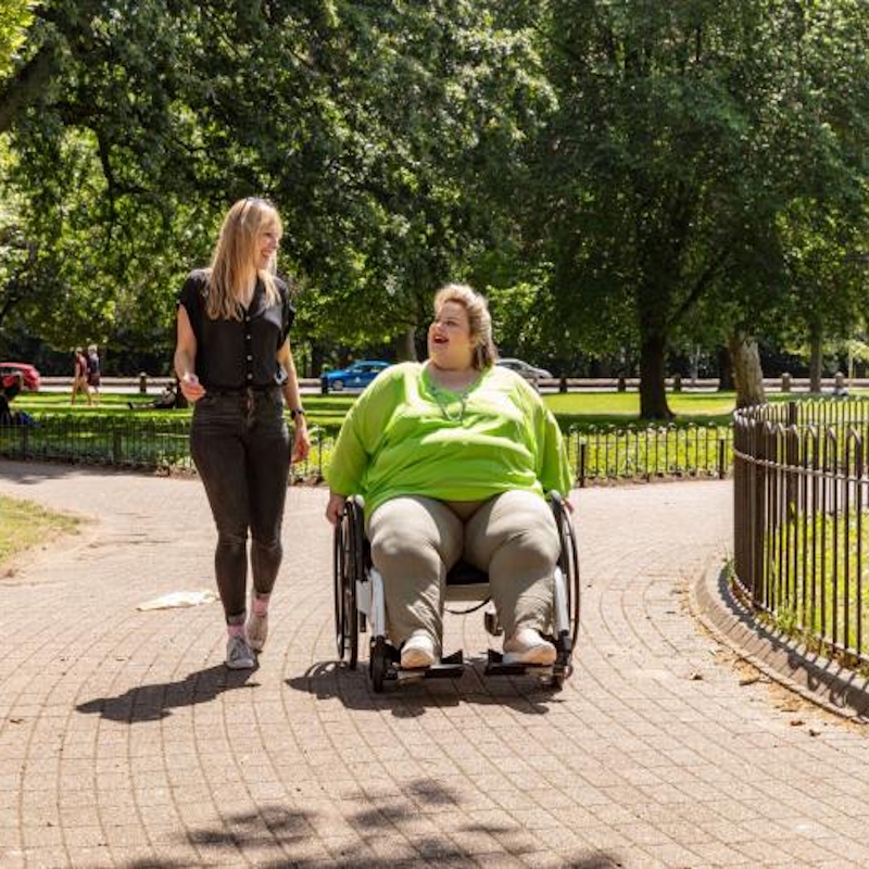 Χειροκίνητο Βαριατρικό Αναπηρικό Αμαξίδιο Invacare Action Ampla
